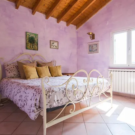 Ferienhaus Olivia *